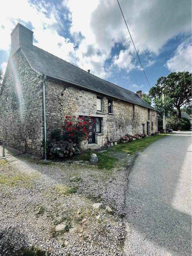 Le Boulay Hotel Guichen Bagian luar foto